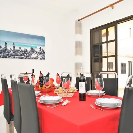 Villa Holiday Home In Gale With Pool Near Beaches *