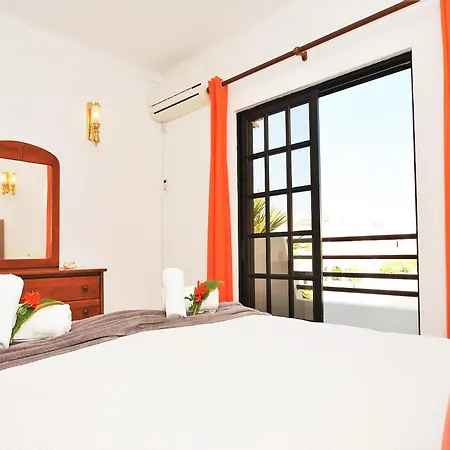 Holiday Home In Gale With Pool Near Beaches Вилла Албуфейра