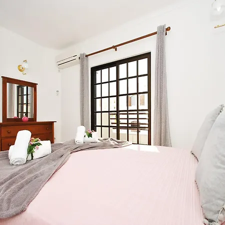 Вилла Holiday Home In Gale With Pool Near Beaches *